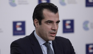Ο Θάνος Πλεύρης στη θέση του Μάκη Βορίδη