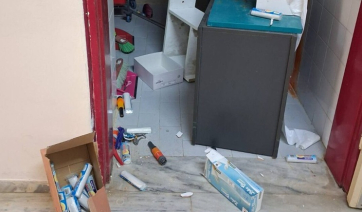 Εκτεταμένοι βανδαλισμοί σε σχολεία Άνδρου και Ραφήνας (βίντεο και εικόνες)