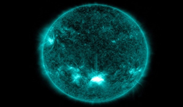 NASA: Ισχυρή ηλιακή έκλαμψη θα πλήξει σύντομα στη Γη - Πώς μας επηρεάζει