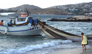 Νύχτα γλεντιού στη θύμηση της πεζότρατας... (Φωτό + Βίντεο)