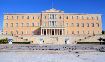 Κλειδώνουν σήμερα τα μέτρα για την ακρίβεια -Αυτές είναι οι τρεις ενισχύσεις-παρεμβάσεις που αποφασίστηκαν