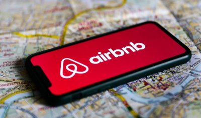 Airbnb στην Ελλάδα: Τι δείχνουν τα στοιχεία της ΑΑΔΕ