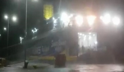 Απίστευτο βίντεο από το λιμάνι της Ραφήνας -Πλοίο προσπαθεί να κρατηθεί στην προβλήτα