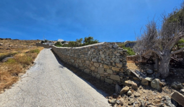 Μύκονος: Άλλαξε χέρια οικόπεδο του Ν. Γρυπάρη