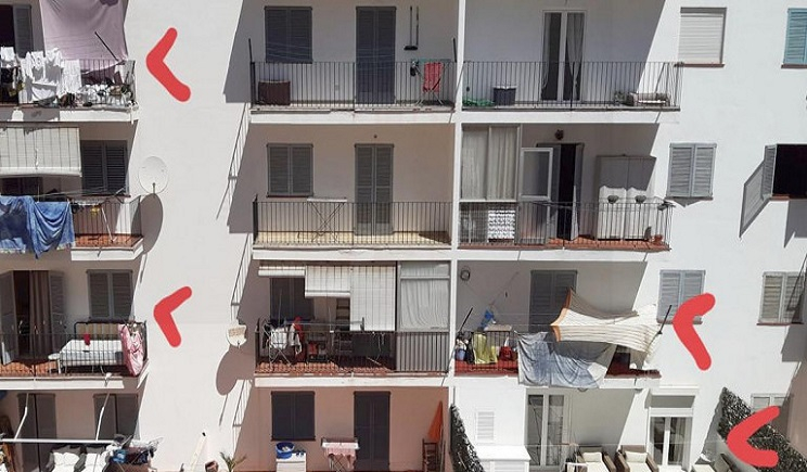 Στην Ιμπιζα το Airbnb ξέφυγε: Νοικιάζουν σε τουρίστες στρώματα σε μπαλκόνια για 25 ευρώ τη βραδιά!