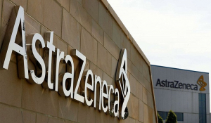 Η AstraZeneca ομολογεί: Είμαστε δύο μήνες πίσω στα εμβόλια για την Ευρώπη