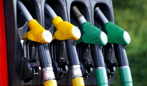 Fuel Pass 2: Πότε ανοίγει η πλατφόρμα για το επίδομα βενζίνης