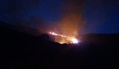 Πάρος: Κατασβέστηκε η φωτιά με την συνδρομή πυροσβεστικών ενισχύσεων από Σύρο και Νάξο