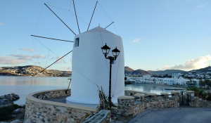 Η Πάρος εδραιώνει τη θέση της στην αμερικανική τουριστική αγορά μετά από τις συνεχείς βραβεύσεις από έγκριτα μέσα ενημέρωσης