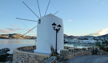 Η Πάρος εδραιώνει τη θέση της στην αμερικανική τουριστική αγορά μετά από τις συνεχείς βραβεύσεις από έγκριτα μέσα ενημέρωσης