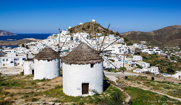 Θαλάσσια διακομιδή ασθενή από το λιμάνι της Ίου στο λιμάνι της Σύρου