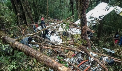 Οκτώ νεκροί σε συντριβή αεροσκάφους στην Ινδονησία