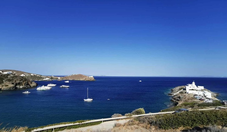 Τραυματισμός μέλους πληρώματος σε Ε/Π-Τ/Ρ στη Σίφνο