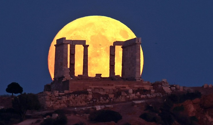 Πανσέληνος Αυγούστου 2025: Ελεύθερη είσοδος σε 114 μουσεία και μνημεία