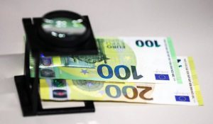 Από 28 Μαΐου τα νέα χαρτονομίσματα των 100 και 200 ευρώ