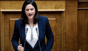 Ανοίγουν τα σχολεία τη Δευτέρα, τι ισχύει για μάσκα και απουσίες λόγω κορονοϊού - Ποιο είναι το νέο πρωτόκολλο νόσησης