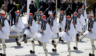 Κορονοϊός – Παρέλαση 25ης Μαρτίου: Πώς θα γίνει – Τι θα ισχύσει με τις μάσκες