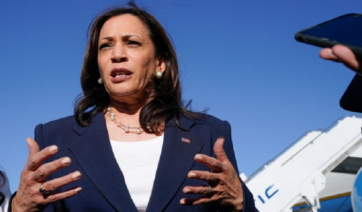 Στις Φιλιππίνες η Καμάλα Χάρις -Σε νησί κοντά σε ύδατα που διεκδικεί η Κίνα