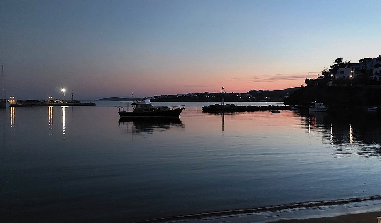 Πάρος: Ανάμεσα στα 11 καλύτερα Ελληνικά νησιά για ταξίδι εμπειρία – ζωής γράφει Βρετανικό περιοδικό!
