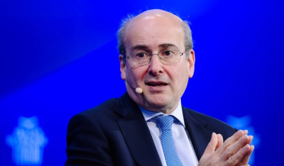 Κωστής Χατζηδάκης: Γιατί η κυβέρνηση απορρίπτει τη μείωση του ΦΠΑ – Για Κοβέσι: «Να είμαστε σοβαροί και σεμνοί»