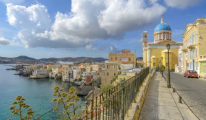Αποβίβαση ασθενούς από Κ/Ζ στη Σύρο