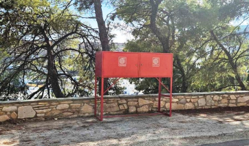 Τοποθέτηση επτά (7) μεταλλικών πυροσβεστικών φωλιών νερού στις δημοτικές κοινότητες της Πάρου