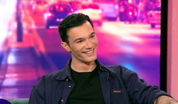 Νίκος Κοσώνας: «Έχω κάνει γυμνισμό στην Αμοργό – Έχει φοβερή ελευθερία» (βίντεο)