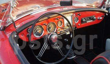 «Κούκλες» ετών…60 ταξίδεψαν πίσω στο χρόνο τον κόσμο στη Νάουσα της Πάρου!