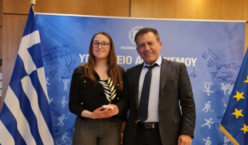Ο Αναπληρωτής Υπουργός Αθλητισμού Γιάννης Βρούτσης υποδέχτηκε και τίμησε την πρωταθλήτριας Ευρώπης στην ιστιοπλοΐα Ερμιόνη Γκίκα