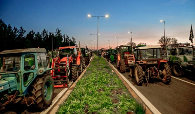 Αμετακίνητοι οι αγρότες: Κλείνουν κεντρικές αρτηρίες -Σε ποιες περιοχές ενισχύονται σήμερα τα μπλόκα (βίντεο)