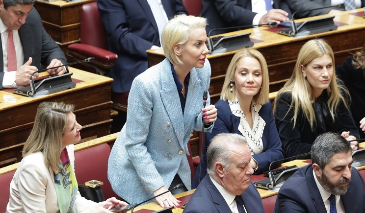 Αναφορά στη Βουλή από την Κατερίνα Μονογυιού για την ενίσχυση του Κέντρου Υγείας Μήλου