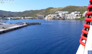 Κύθνος: Ταχύτατο ρεμέτζο του Hellenic Highspeed, μαζική άφιξη εκδρομέων και αναχώρηση (βίντεο)