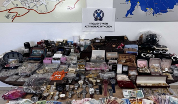 Συνελήφθη 58χρονος αλλοδαπός για σωρεία κλοπών στον αερολιμένα Μυκόνου