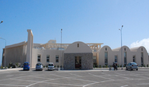 Διακομιδή επιβαίνοντα σε πλοίο του Π.Ν. στο Γενικό Νοσοκομείο Θήρας