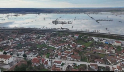 Έβρος: Σε αυξημένο κίνδυνο επιφυλακής - Πάνω από 150.000 στρέμματα κάτω από το νερό (βίντεο)