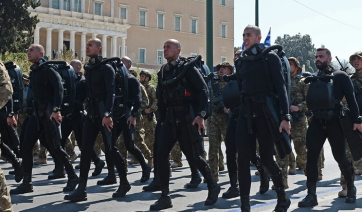 Μεγαλειώδης η στρατιωτική παρέλαση για την 25η Μαρτίου