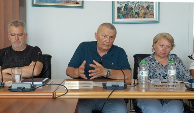 Πάρος: Αιχμηρός ο Κ. Ροκονίδας στην ανακοίνωση υποψηφιότητας της Λαϊκής Συσπείρωσης – Συνέντευξη τύπου με άσκηση κριτικής προς όλους… (Βίντεο)