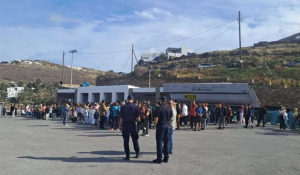 Κύθνος: Συγκέντρωση διαμαρτυρίας για την ακτοπλοϊκή σύνδεση του νησιού (βίντεο)