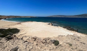Αστυπάλαια: Κρανίου τόπος η παραλία «Χρυσή Άμμος» για να γίνει beach bar