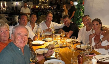 Αθηνά Οικονομάκου: «Έχουμε κουραστεί όλοι με τα δημοσιεύματα για τον γάμο μου στην Πάρο» (βίντεο)