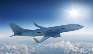 Η ΥΠΑ σημείωσε νέο ρεκόρ διακίνησης επιβατών και πτήσεων στα αεροδρόμια της χώρας