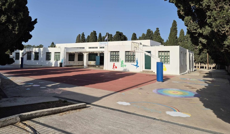 Ξεκίνησαν οι εργασίες αποκατάστασης ενανθρακωμένων σκυροδεμάτων στις σχολικές μονάδες του Δήμου Πάρου
