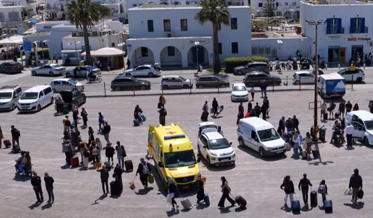 Θαλάσσια διακομιδή από το λιμάνι της Πάρου