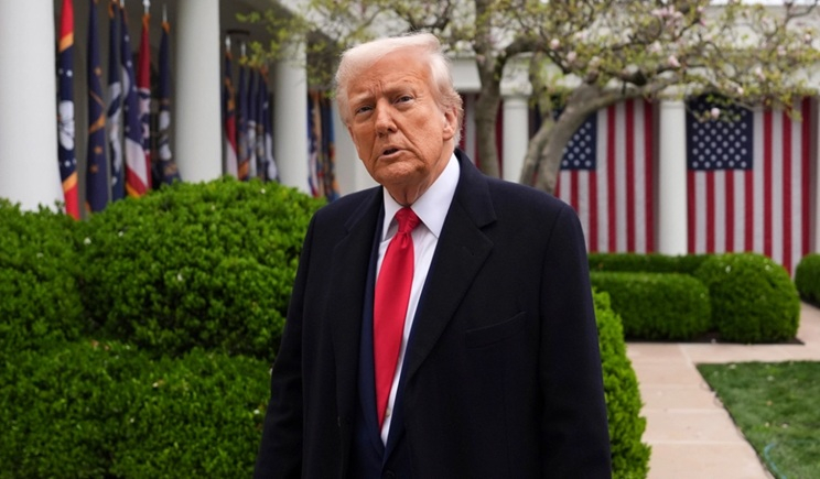 Ντ. Τραμπ: Η ανάπτυξη χερσαίων μονάδων των ΗΠΑ στο Ιράν θα ήταν «χάσιμο χρόνου» (βίντεο)