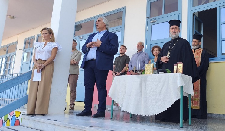 Τήνος: Με αισιοδοξία και χαμόγελα το πρώτο κουδούνι για το 2025 – 2026!