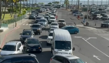 Στις ακτές των ΗΠΑ τα κύματα τσουνάμι μετά τον σεισμό στη Ρωσία - Οι Αρχές υποβαθμίζουν τον κίνδυνο για τη Χαβάη (βίντεο)