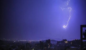 Νέο έκτακτο δελτίο επιδείνωσης καιρού από την ΕΜΥ -Δείτε τις ζώνες που θα «χτυπήσουν» βροχές και καταιγίδες