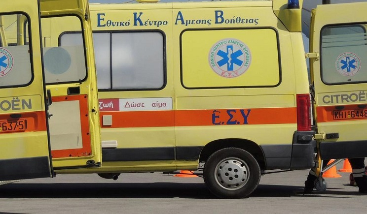 Υπογραφή μνημονίου συνεργασίας μεταξύ ΕΚΑΒ και Ελληνικού Ερυθρού Σταυρού.