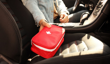 Αλλάζει το φαρμακείο του αυτοκινήτου: Τι πρέπει να περιέχει από τις 18 Ιουνίου