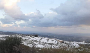 «Νυφούλα» οι Λεύκες Πάρου στο χιονιά! Νέο βίντεο από τη χιονόπτωση...